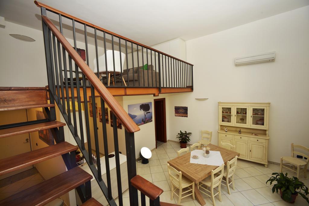 Italia Apartment Naples Exterior photo