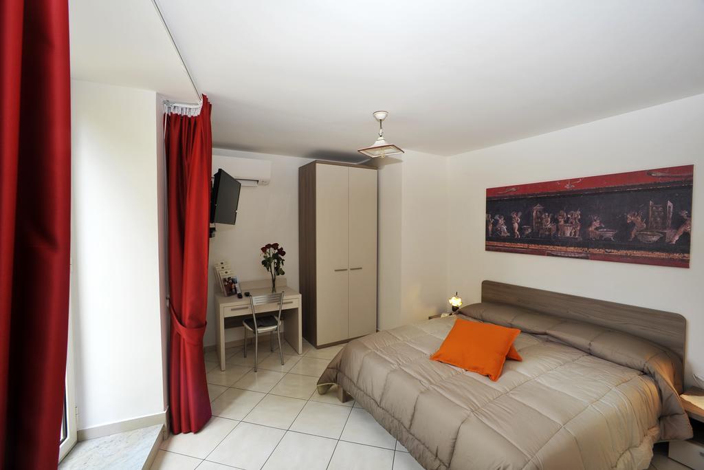 Italia Apartment Naples Exterior photo