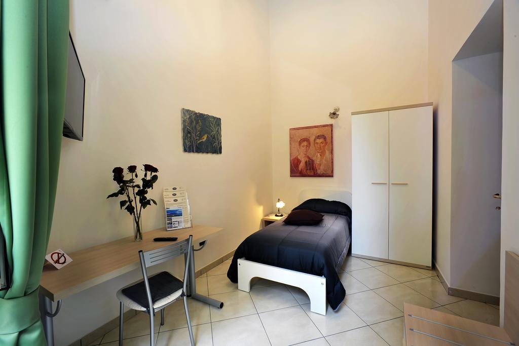 Italia Apartment Naples Exterior photo